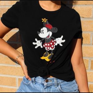 DISNEY black t-shirt